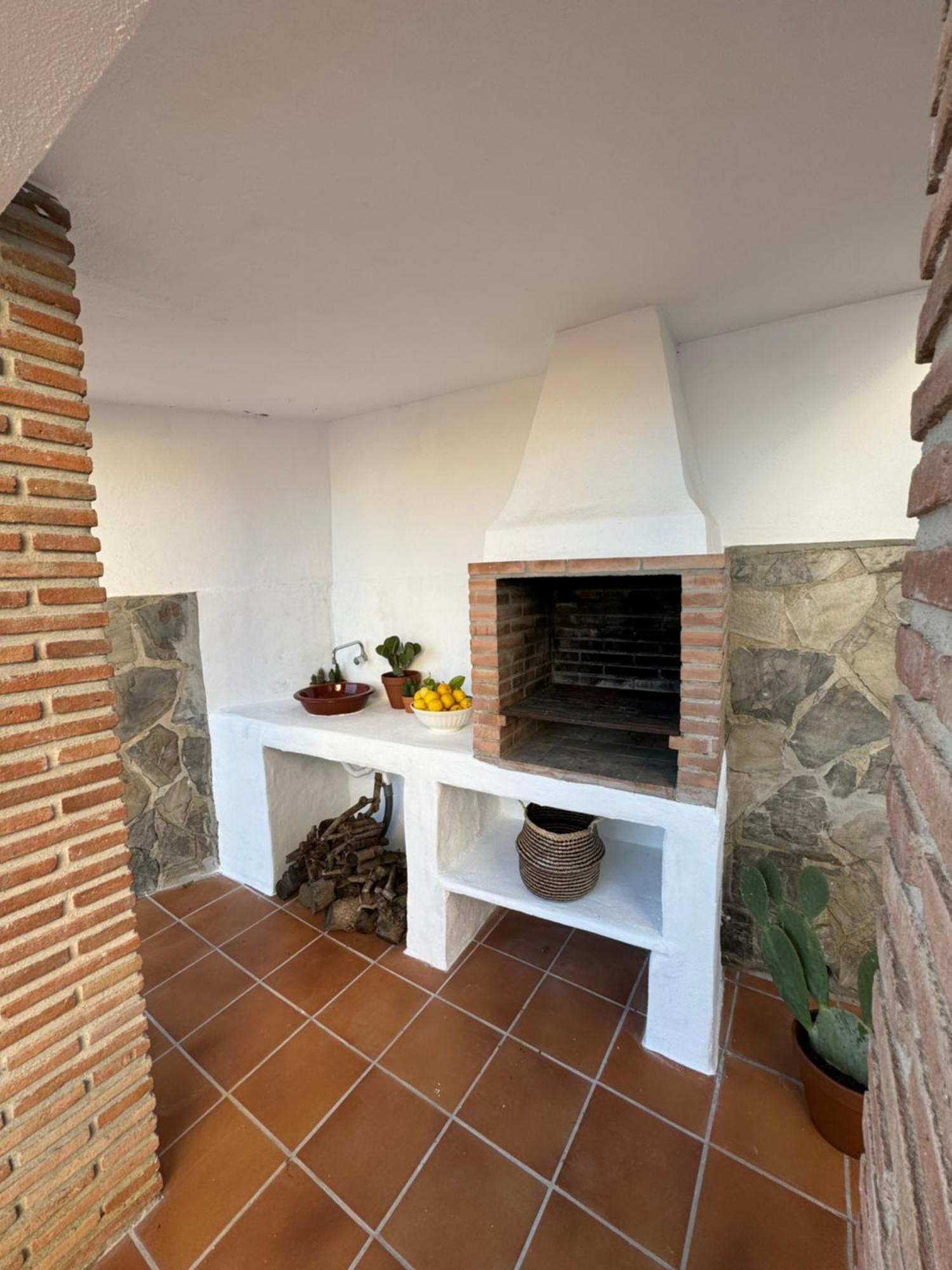 Villa En Frigiliana Con Piscina, Jacuzzi Y Espectaculares Vistas Eksteriør billede